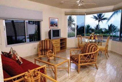 Bid Per 7 Night Stay in a 1 Bedroom Suite at WIVC Coral Mar in Cancun,  Mexico!