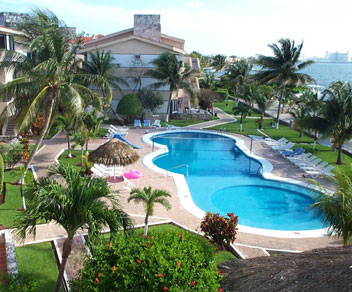 Bid Per 7 Night Stay in a 1 Bedroom Suite at WIVC Coral Mar in Cancun,  Mexico!